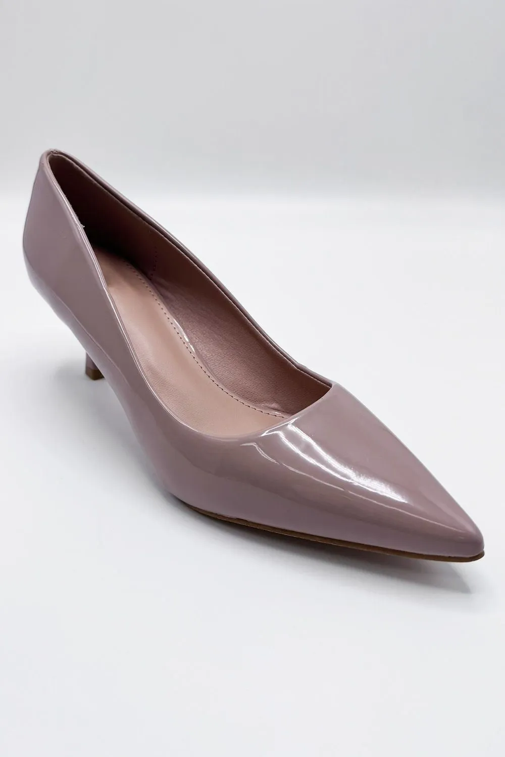 Aranea Pointed Toe Court Shoes in Nude