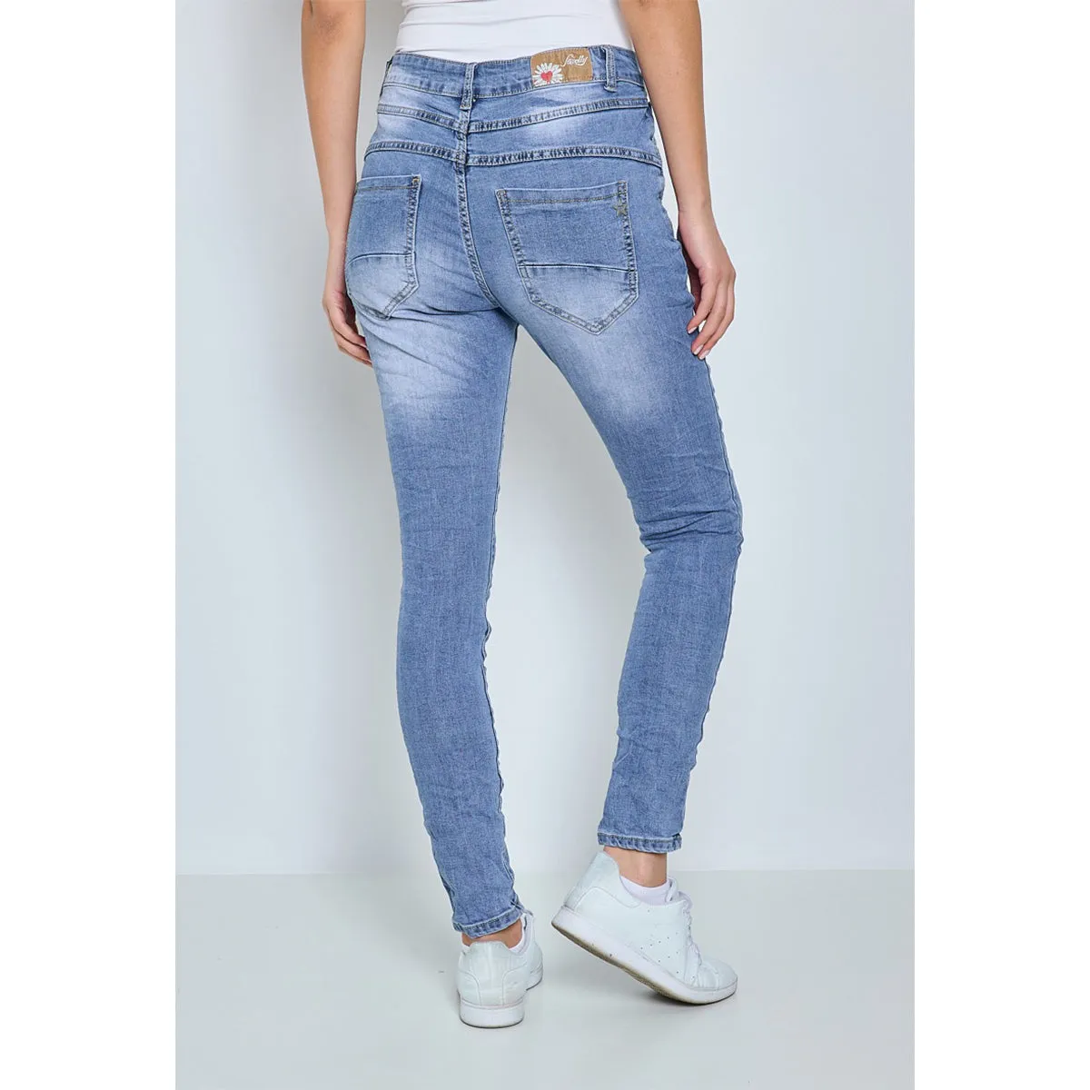 Baggy jeans i lys denim med knapper