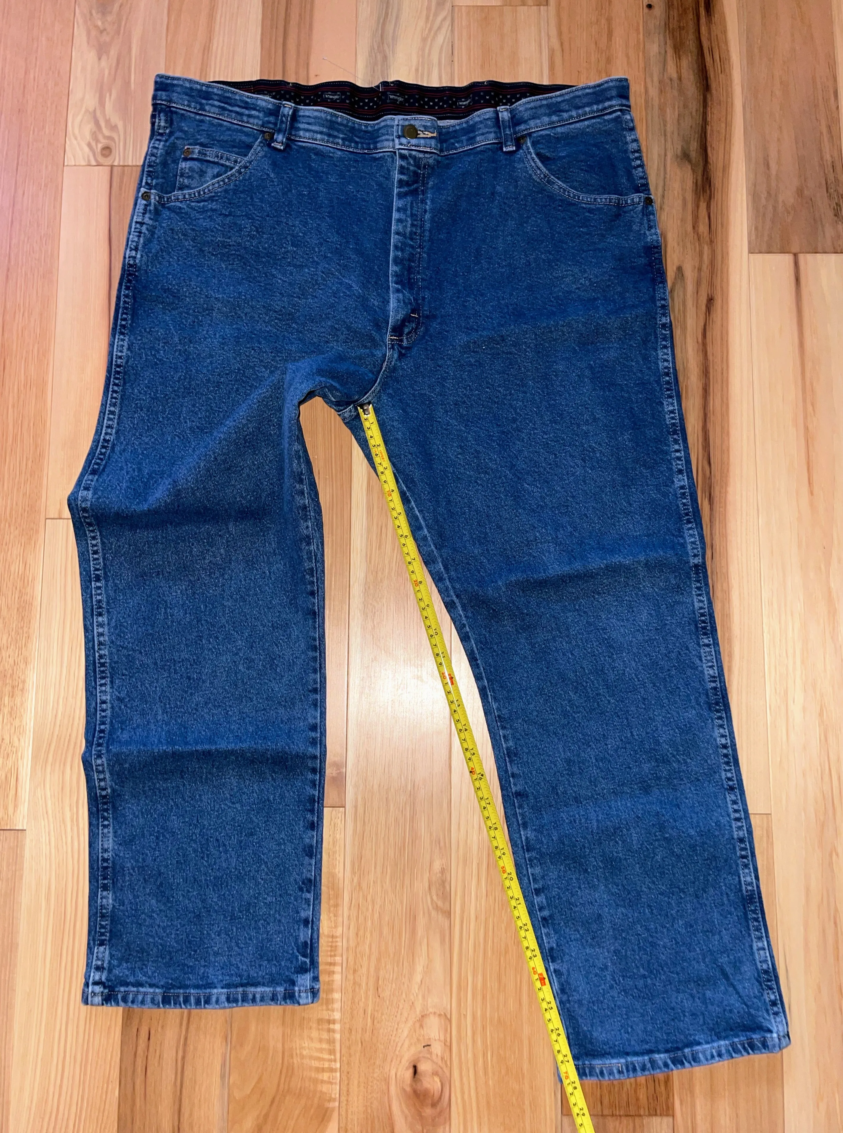 Blue Jeans Wrangler Size W42 x 29