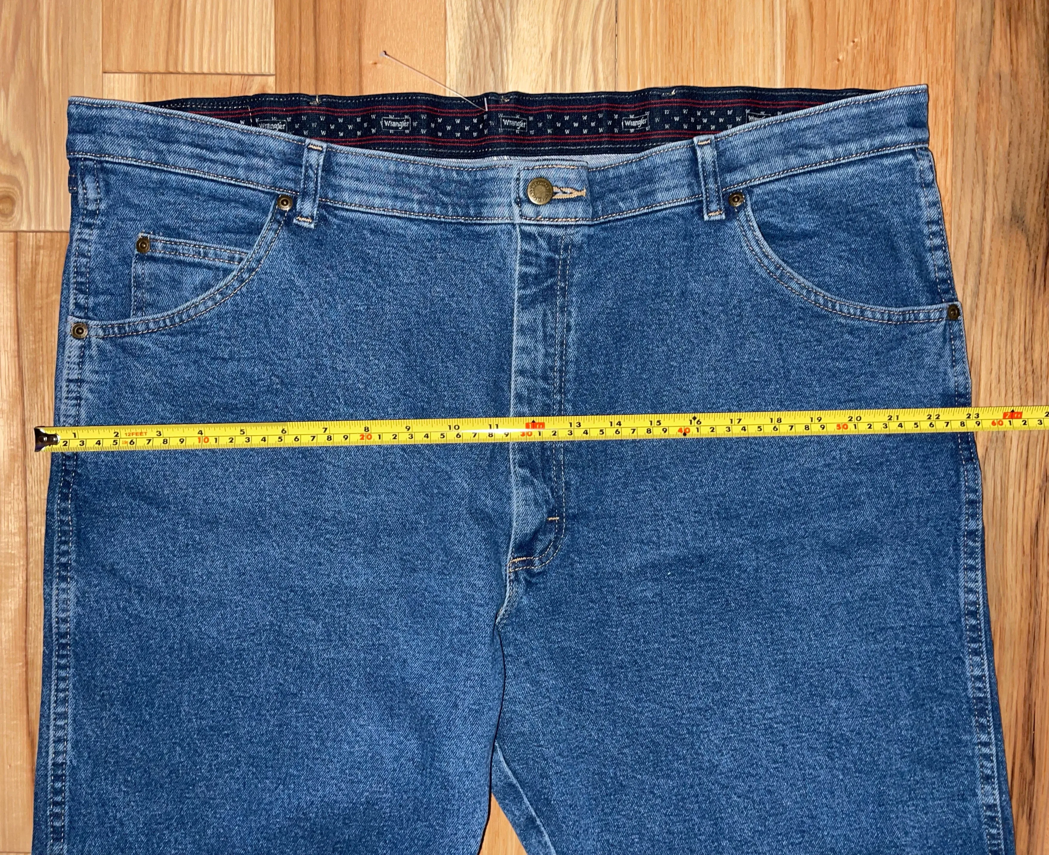 Blue Jeans Wrangler Size W42 x 29