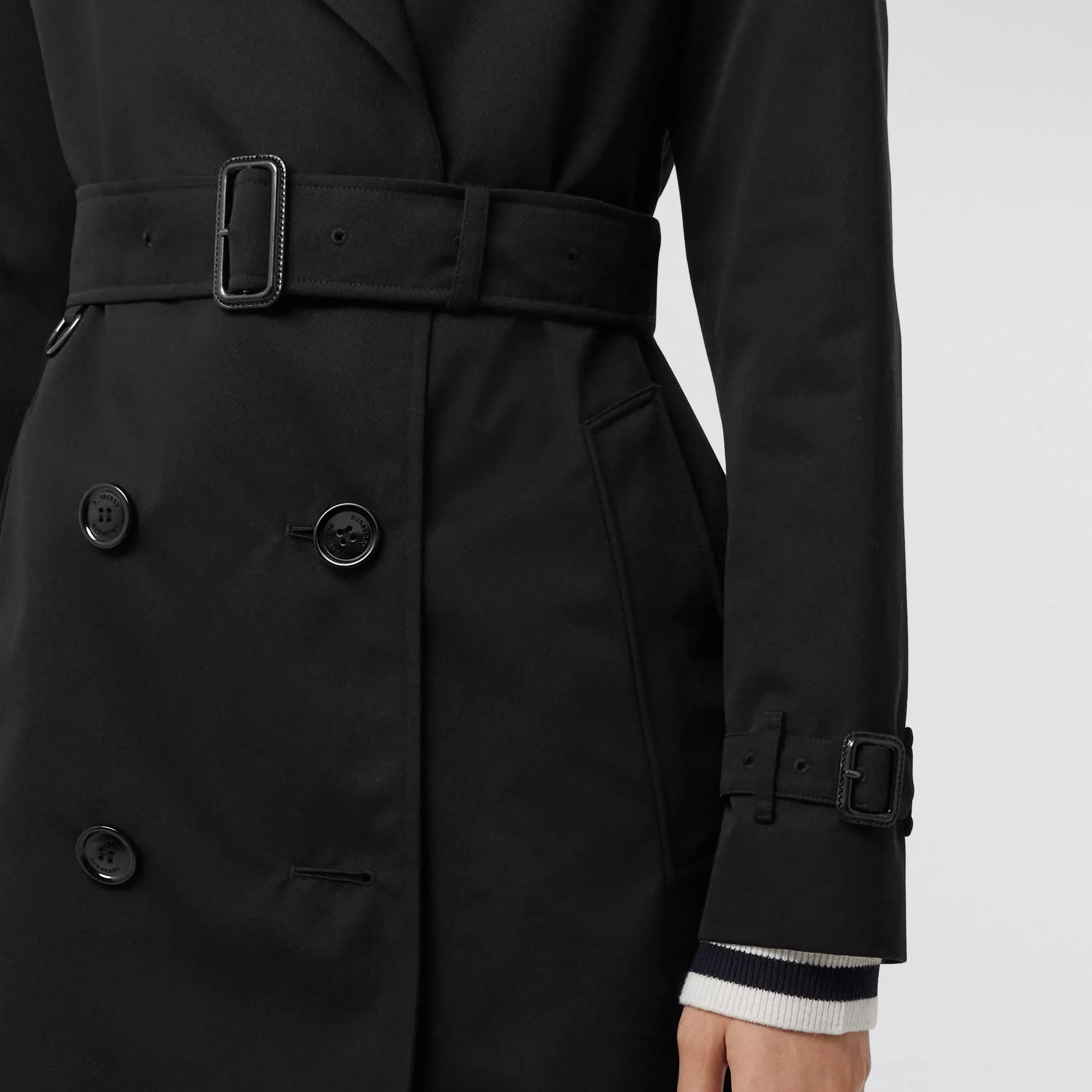 BURBERRY TRENCH COAT