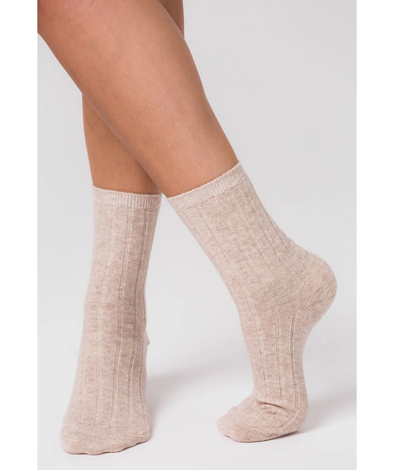 'Cartmel' Oatmeal Cashmere & Merino Wool Ribbed Medium Socks