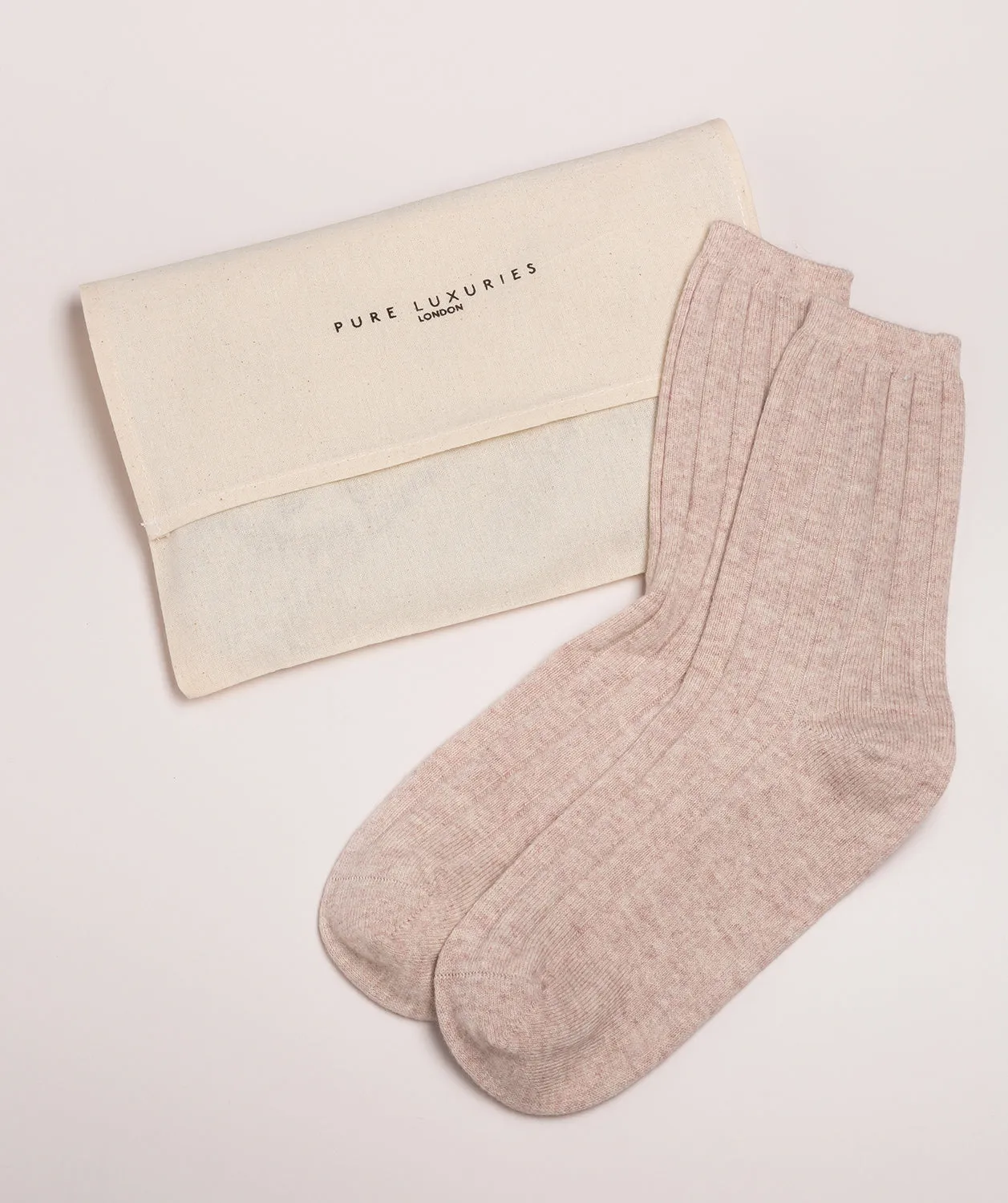 'Cartmel' Oatmeal Cashmere & Merino Wool Ribbed Medium Socks