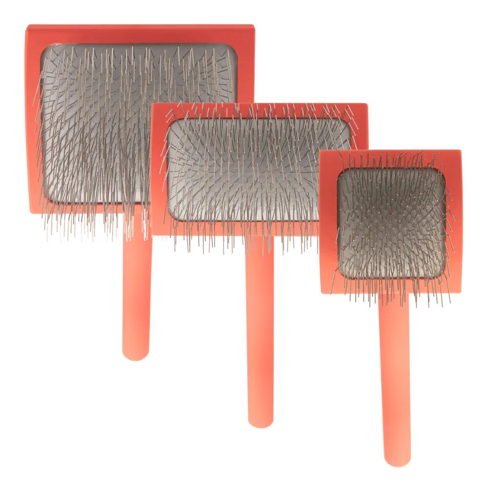 Chris Christensen Big G Coral Slicker Brush - Medium