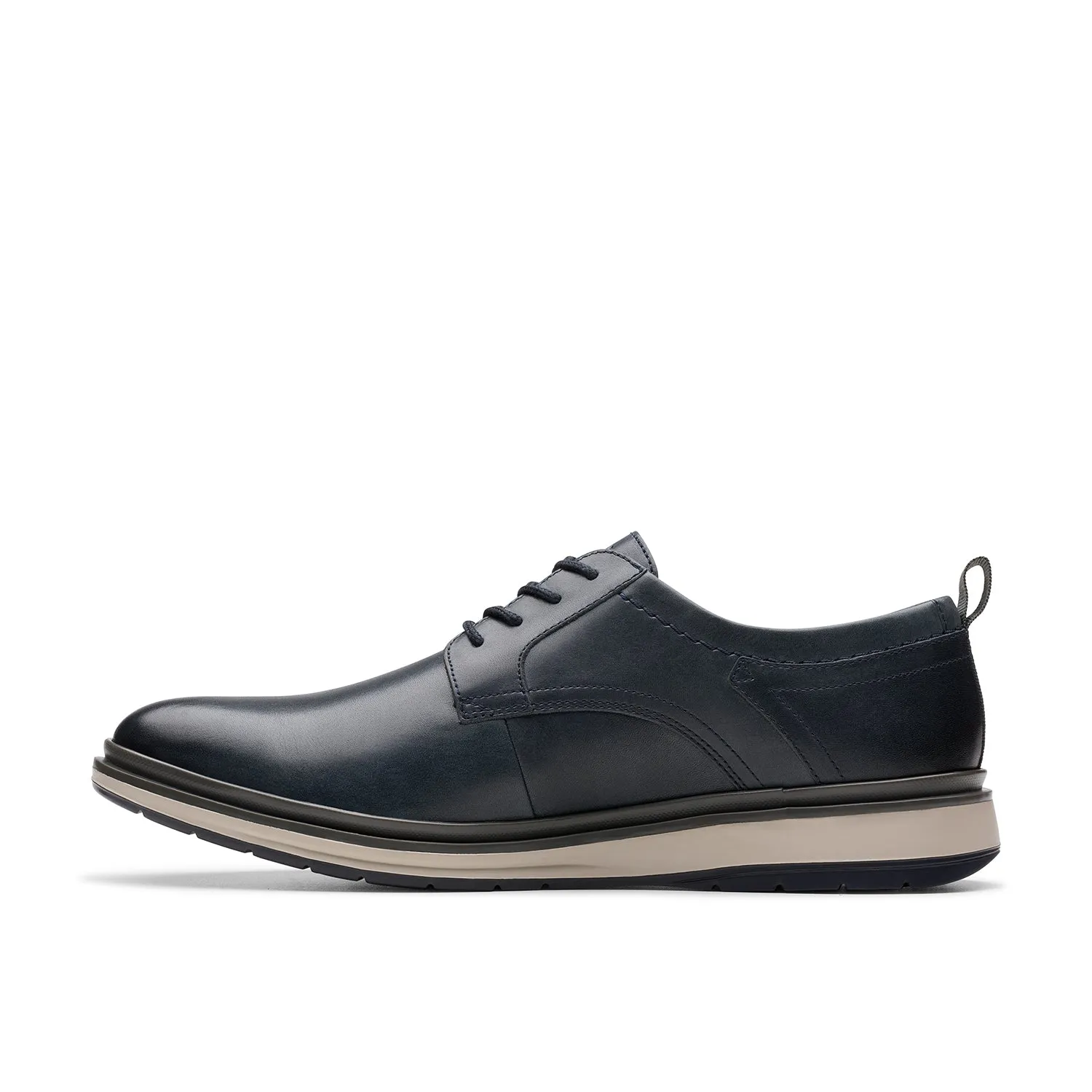 CLARKS CHANTRY LO (STANDARD FIT)