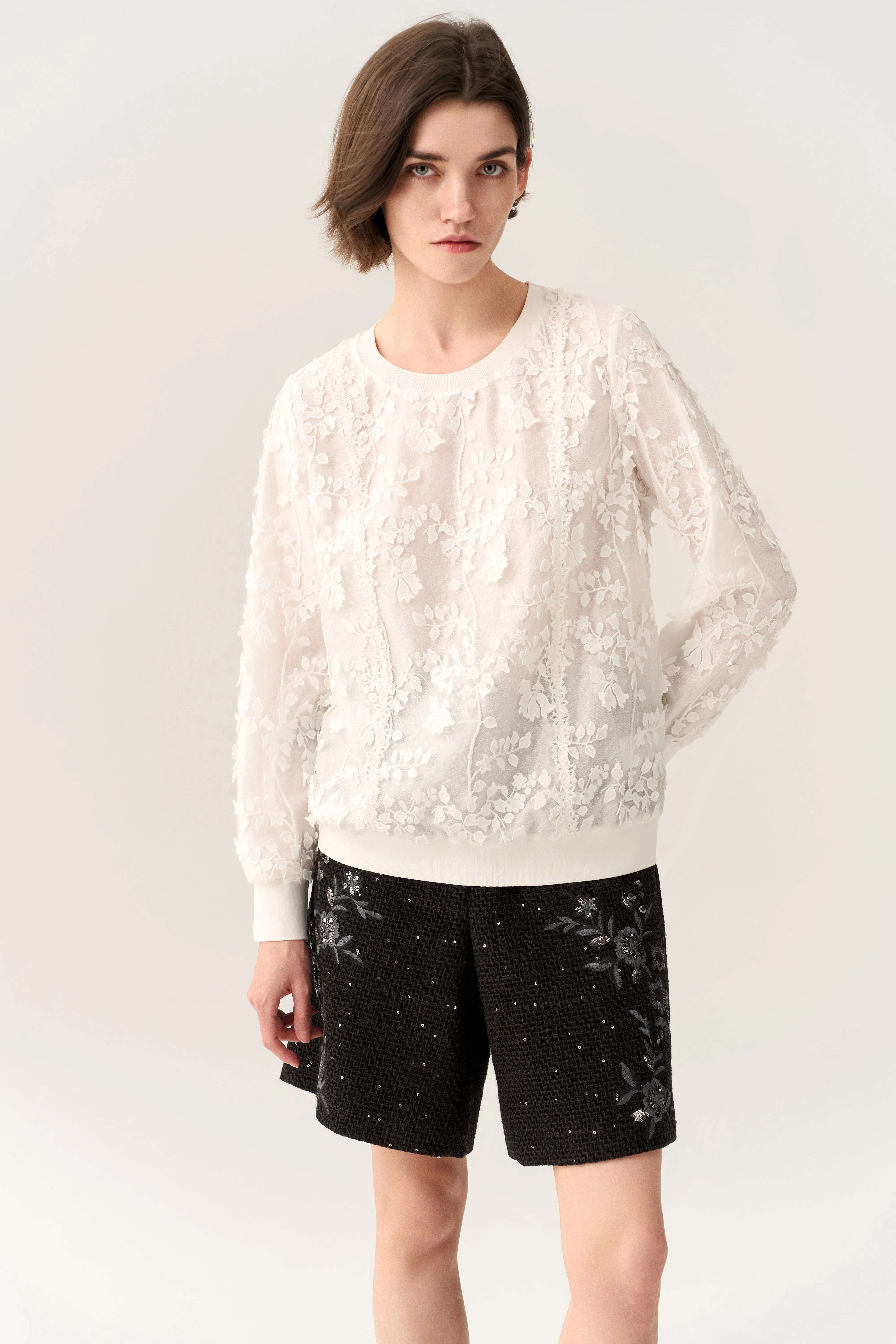 Lace 3D Flower Ribbed-hem Shirt