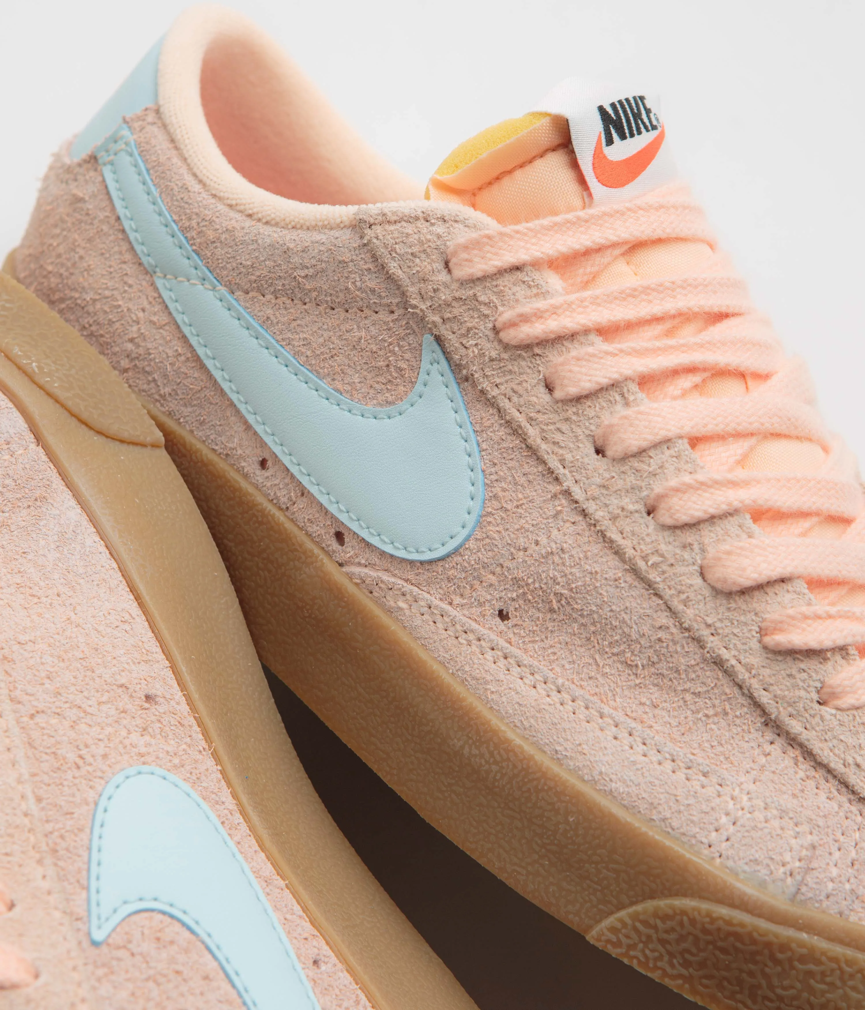 Nike Womens Blazer Low '77 Vintage Shoes - Crimson Tint / Glacier Blue