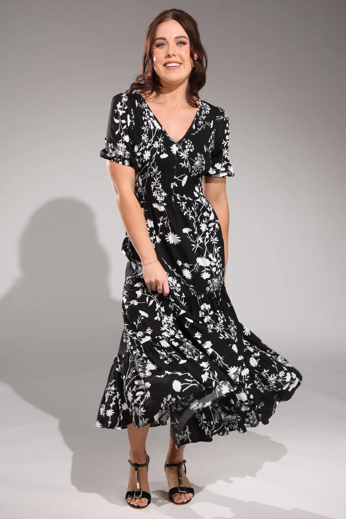 V Neck shirred bodice Maxi Dress | BLACK WHITE SPRIG | 3354A1