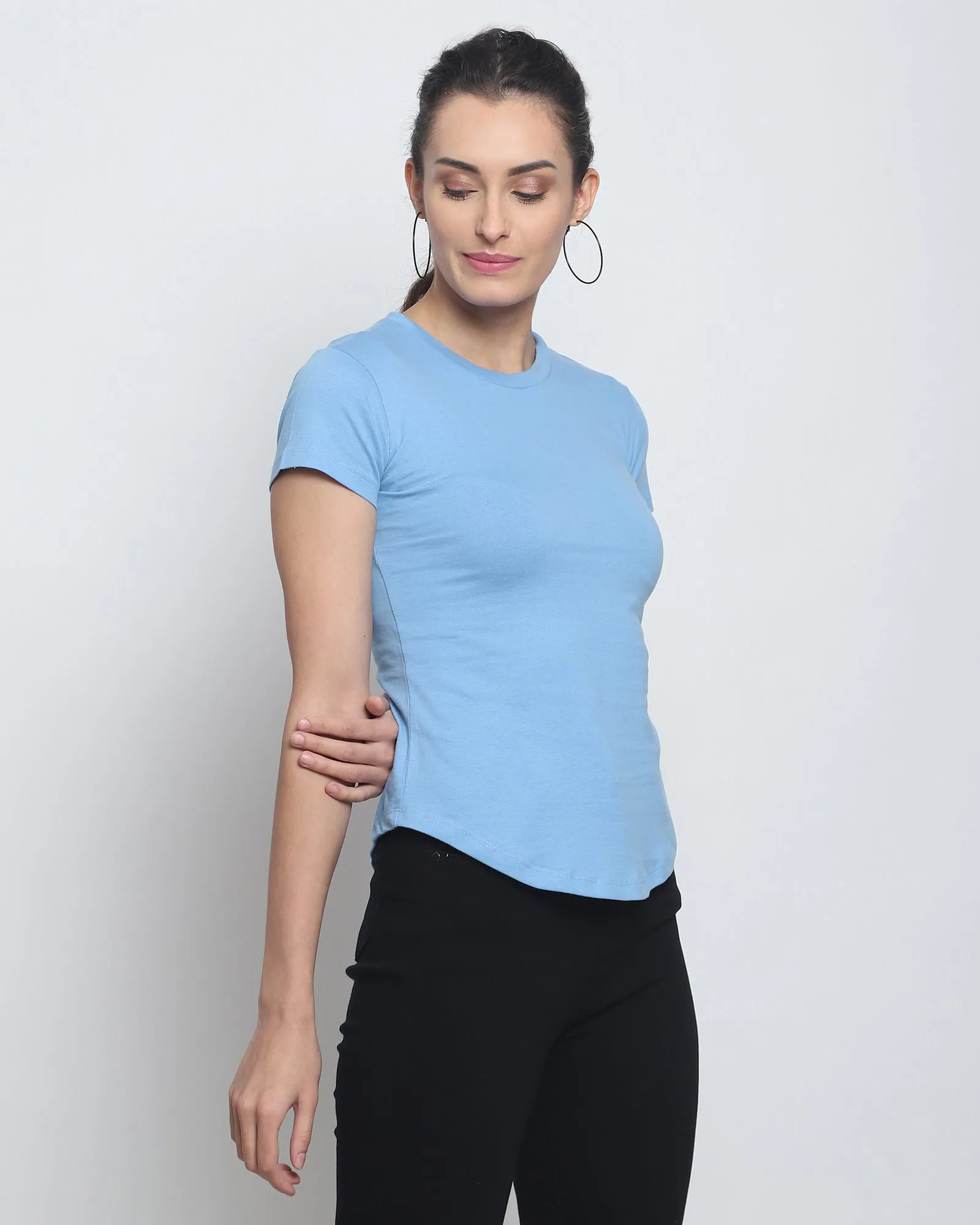 Women Crew Neck Top: Cyan Blue